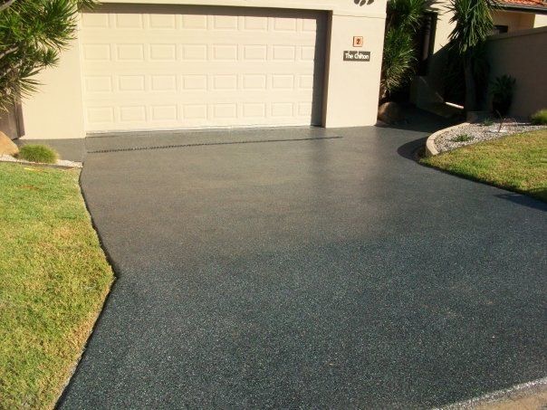 Epoxy coated driveways Moorebank 